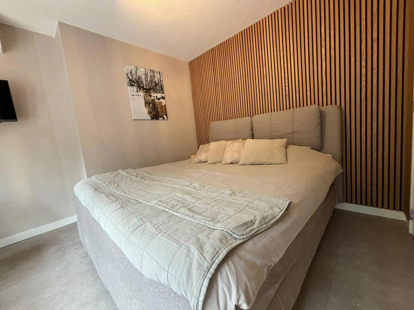 Bed And Breakfast Heerenveen Centrum Met Prive Sauna En Jacuzzi Exterior photo