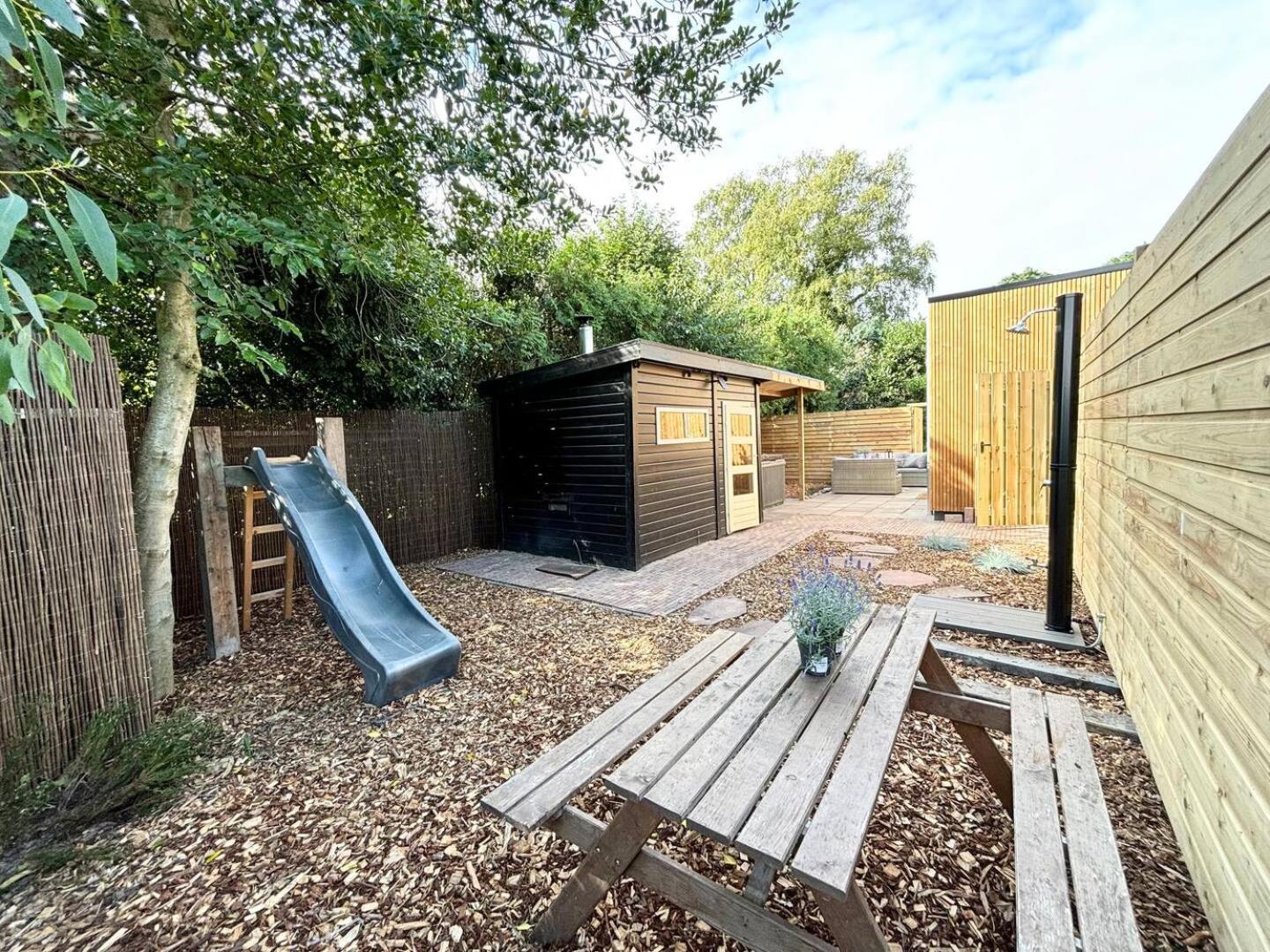 Bed And Breakfast Heerenveen Centrum Met Prive Sauna En Jacuzzi Exterior photo